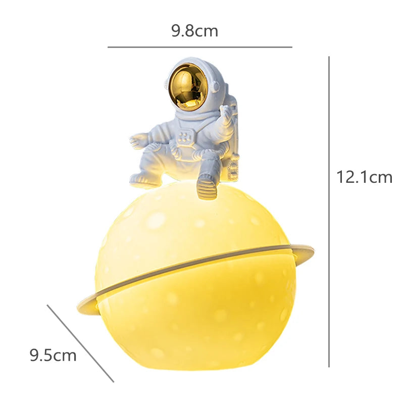 Astronaut Sitting on The Moon Creative Lamp - Shops Fab